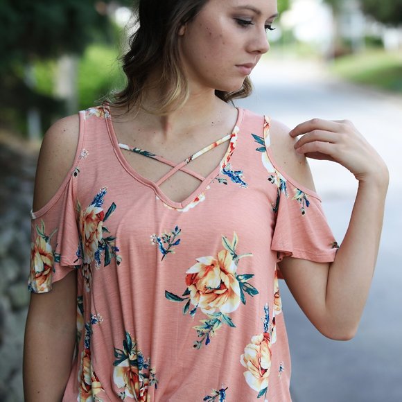 Summer cold shoulder top - Picture 3 of 3